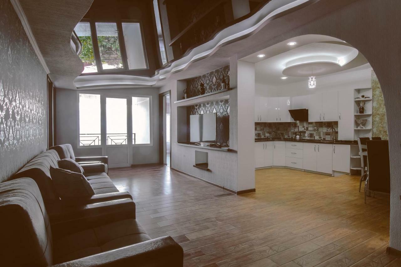 Lilu Apartment Telavi Luaran gambar